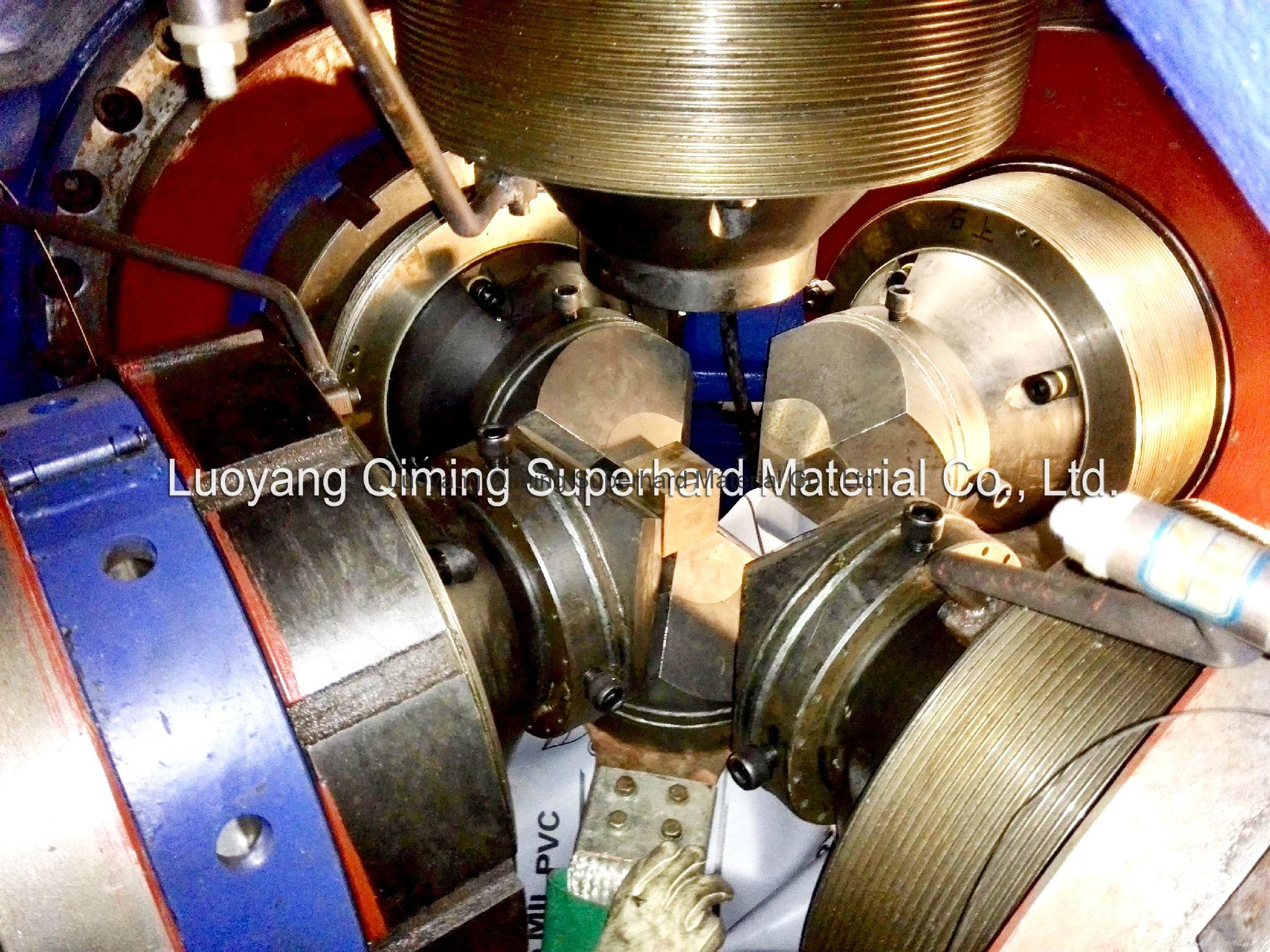 Synthetic diamond making machine HPHT cubic press in Henan China