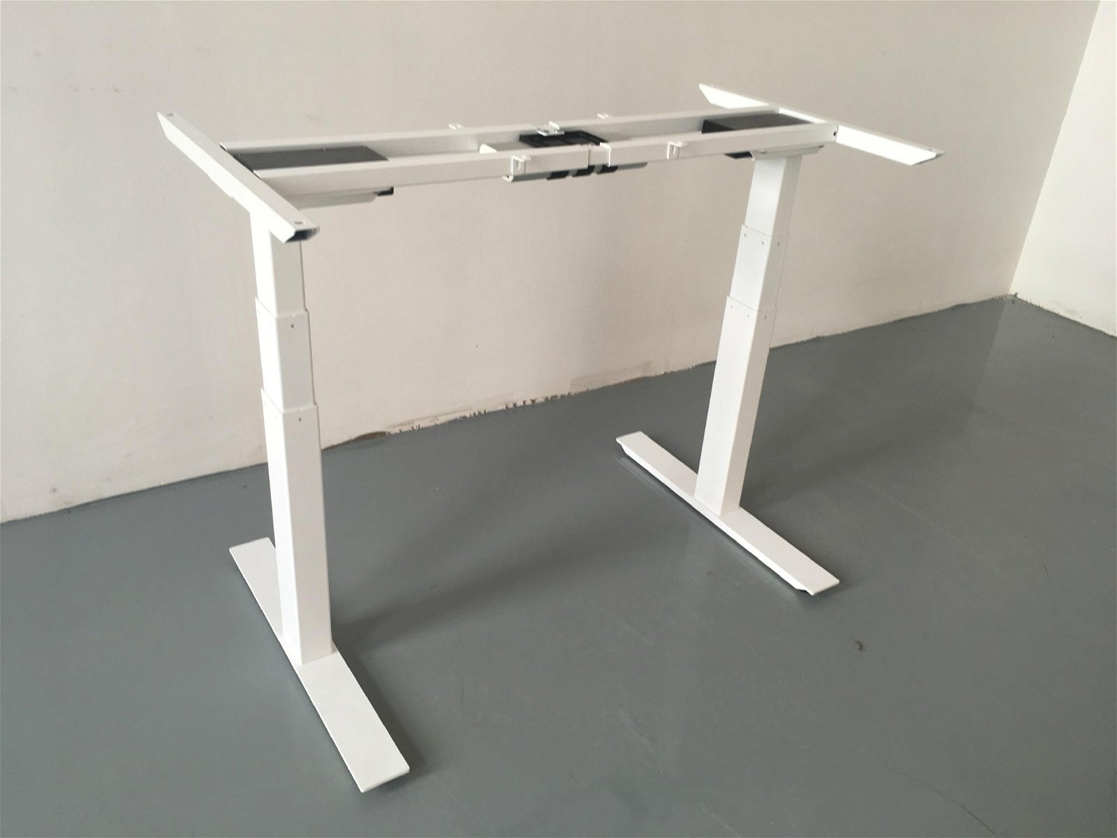Dual motor electric sit stand height adjustable desk  4