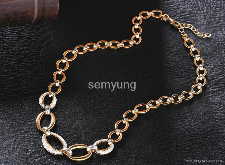 Fashion Simple Design Gold Women Necklace 2