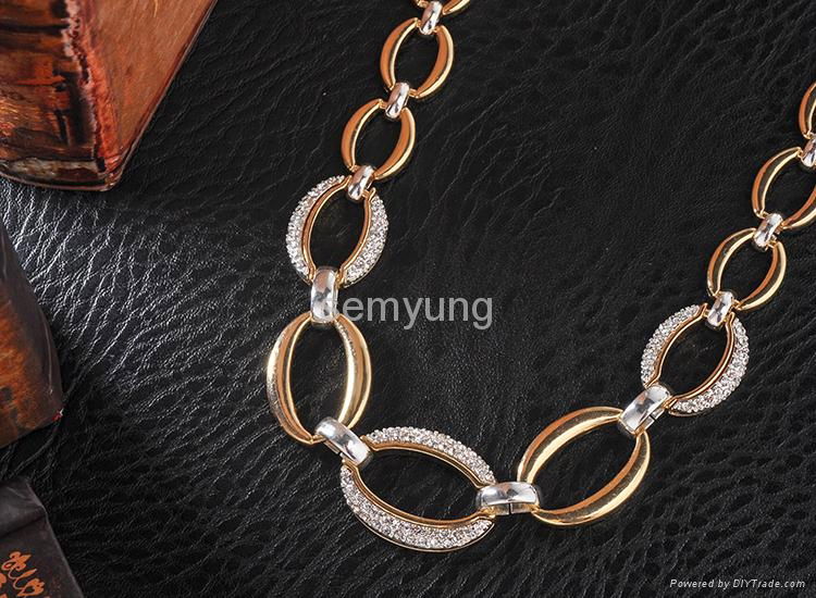 Fashion Simple Design Gold Women Necklace 4