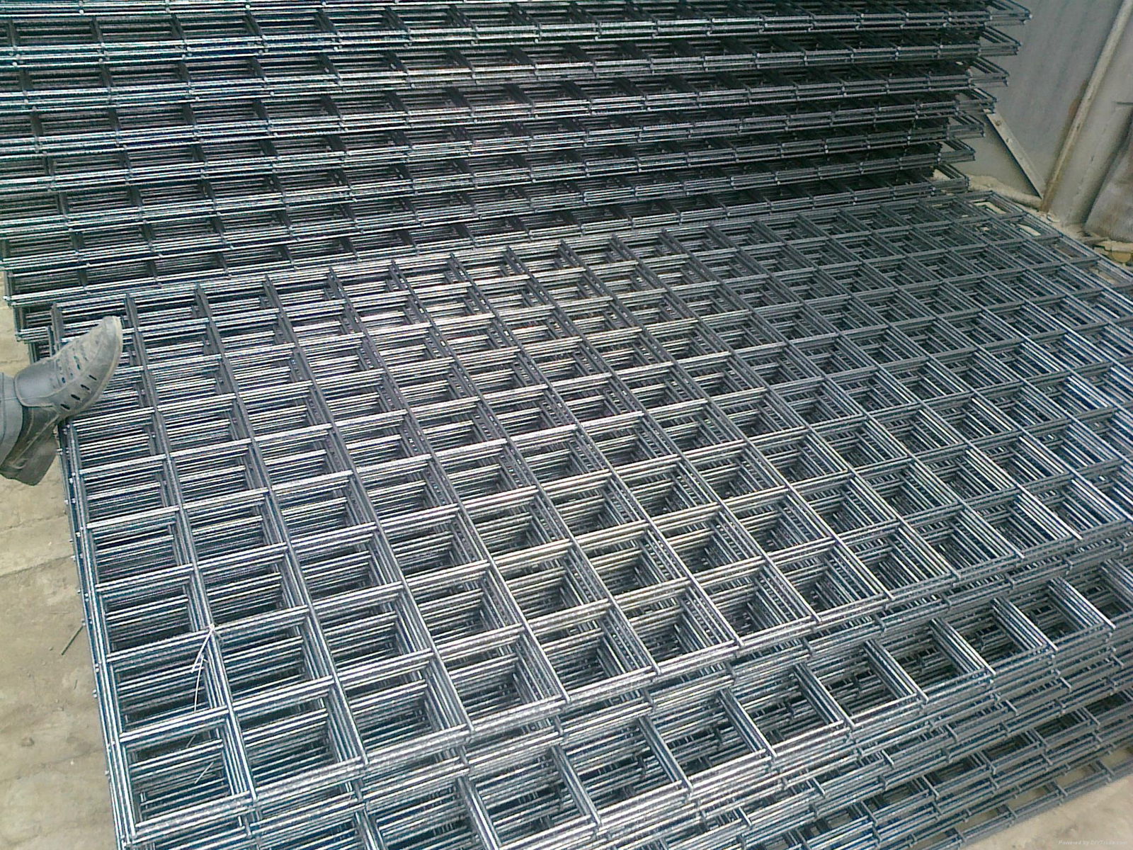 Welded Wire Mesh Rolls and Panels