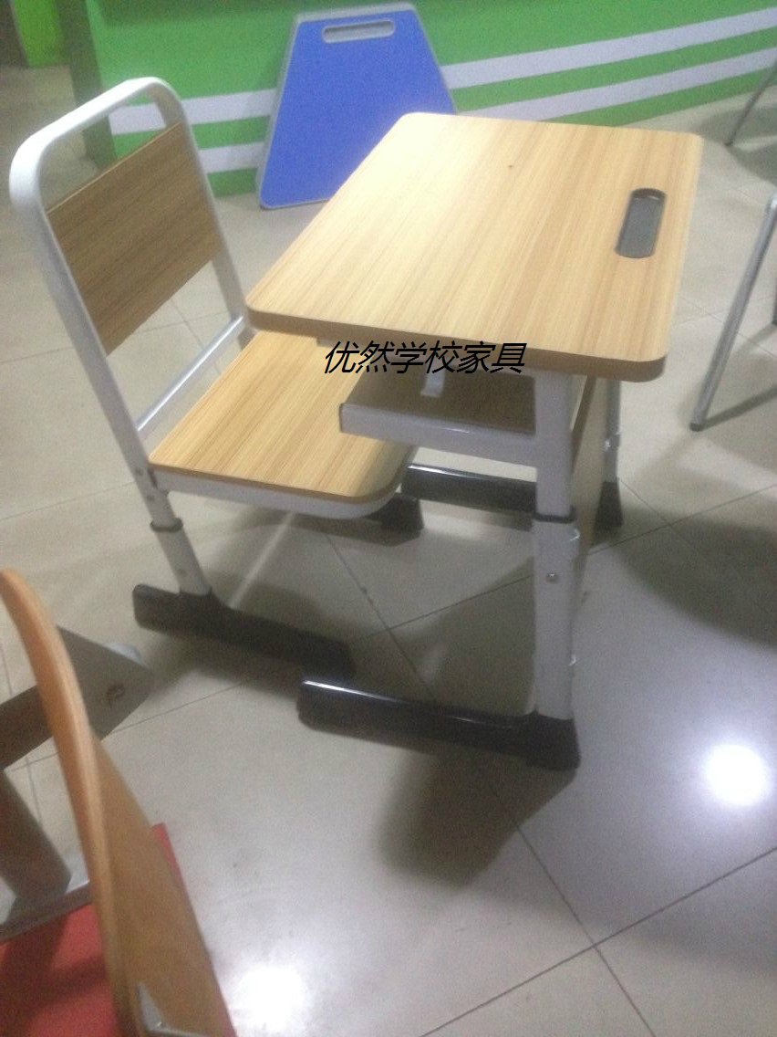 厂家直销学生学习桌椅 3