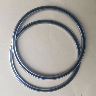 Sealed thin wall deep groove ball bearing for robot arm