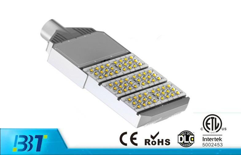 Low Cost High Output Meanwell Driver LED Street Lamp Fixture for Street 3