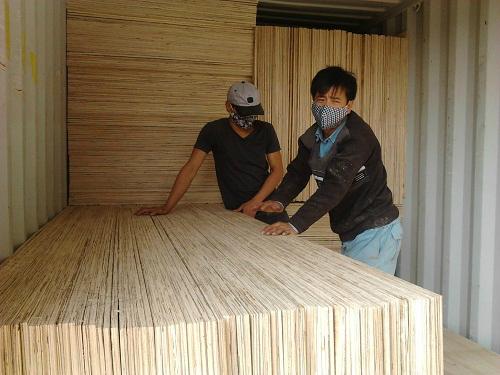 Packing plywood