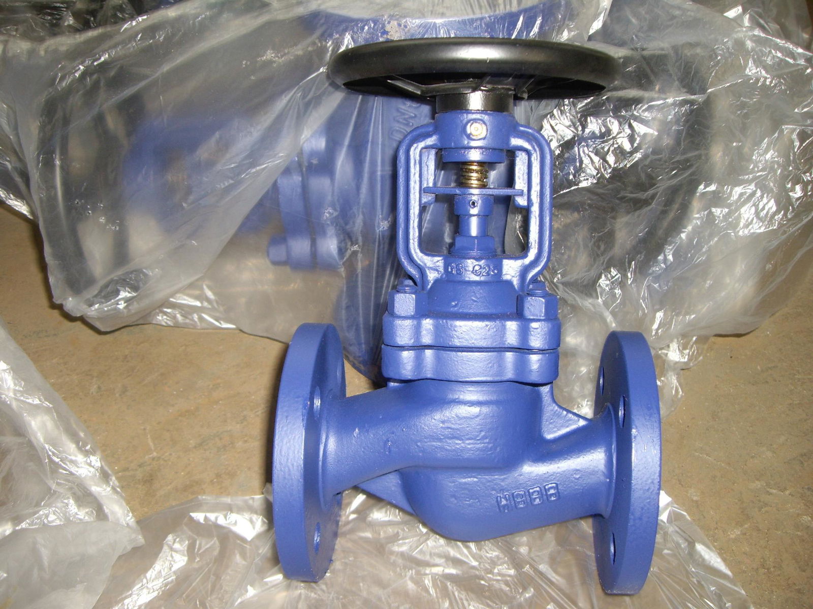 DIN Bellows Seal Cast Steel Stop Valve Globe Valve 5