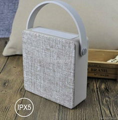 Fabric portbale bluetooth speaker