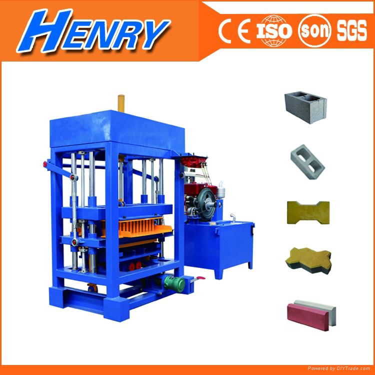 QT4-30 diesel engine power colorful interlocking block making machine  5