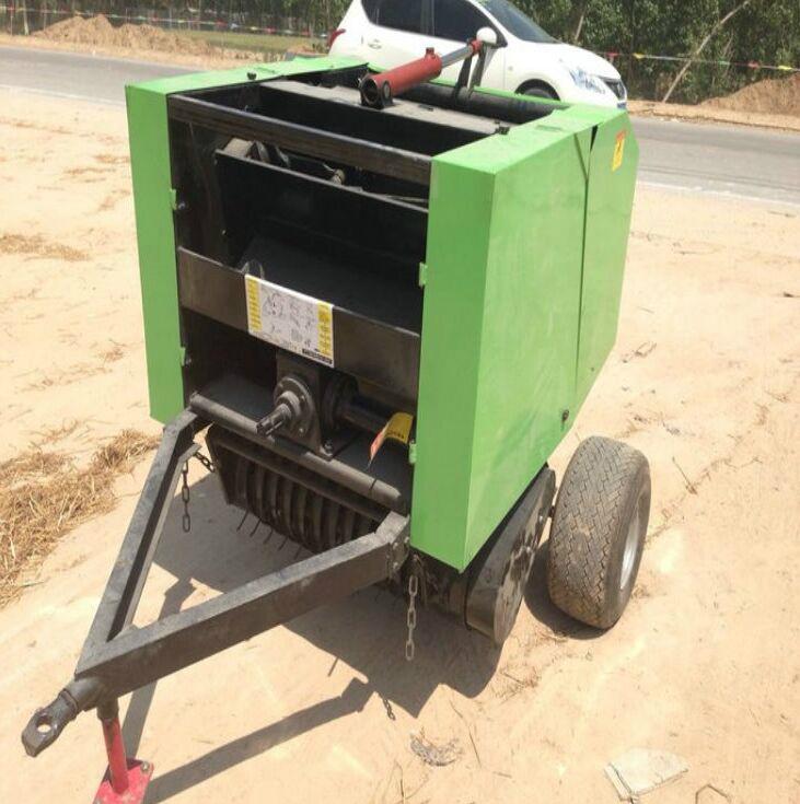 Walking straw baling machine, hay baling machine 2