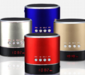 Metal Housing Crystal Clear Sound Cylindrical Mini LED Display Bluetooth Speaker 1