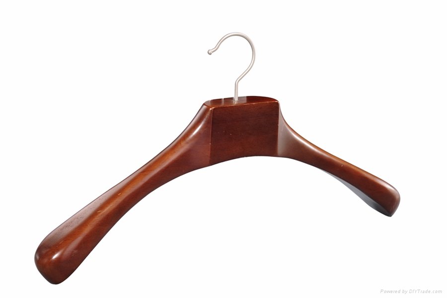 contoured deluxe cloth display coat wooden hangers