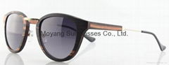 Round frame wood glasses mix metal temples