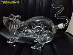 Mouse shape glass spirits bottle animal bottle and decanter for the wine holder 