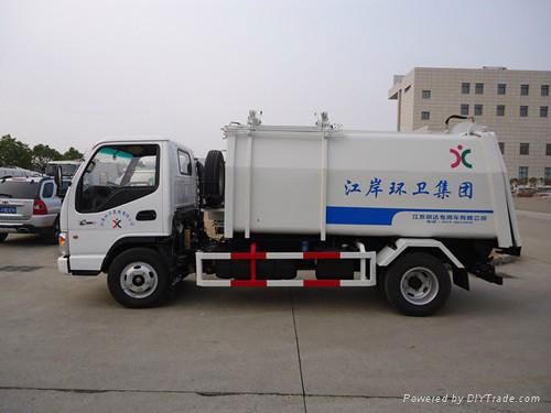 Compression garbage truck(side loading)