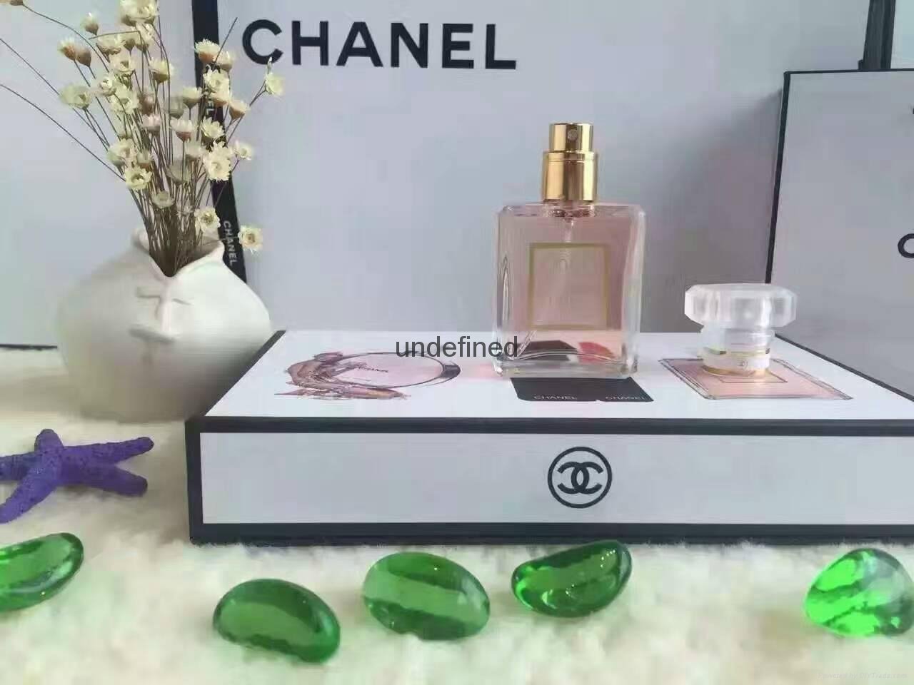 Mini fragrance gift set with perfume and lipstick 30ml 6