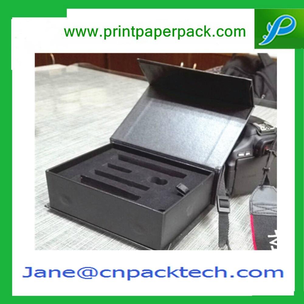 Bespoke Customized Printing Magnetic Closure Cosmetic Gift Packaging Rigid Box 2