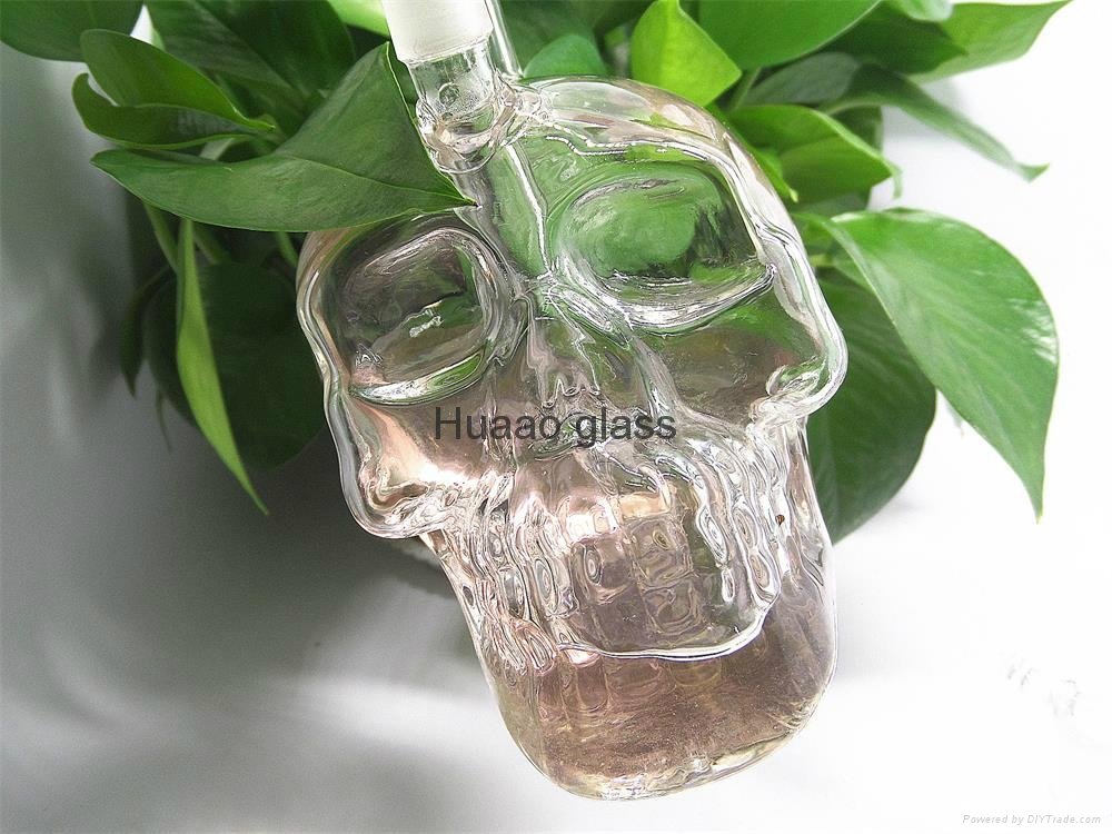 limited edition high borosilicate  skull hand blown Thickness: 5mm glass bong 4