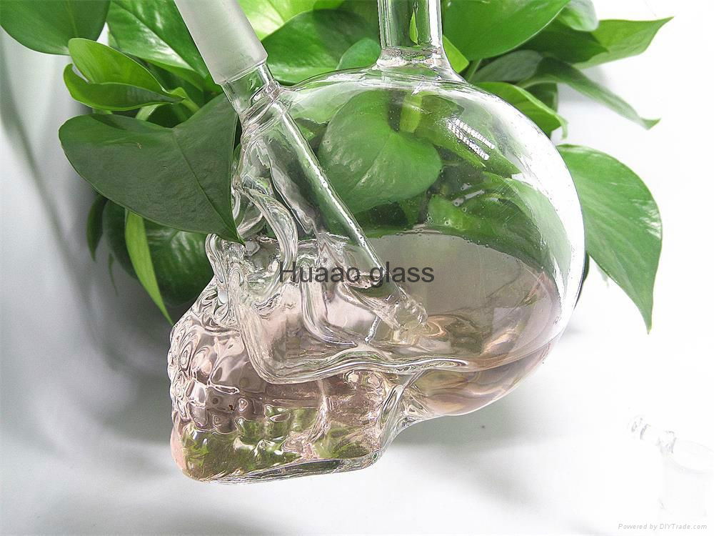 limited edition high borosilicate  skull hand blown Thickness: 5mm glass bong 5