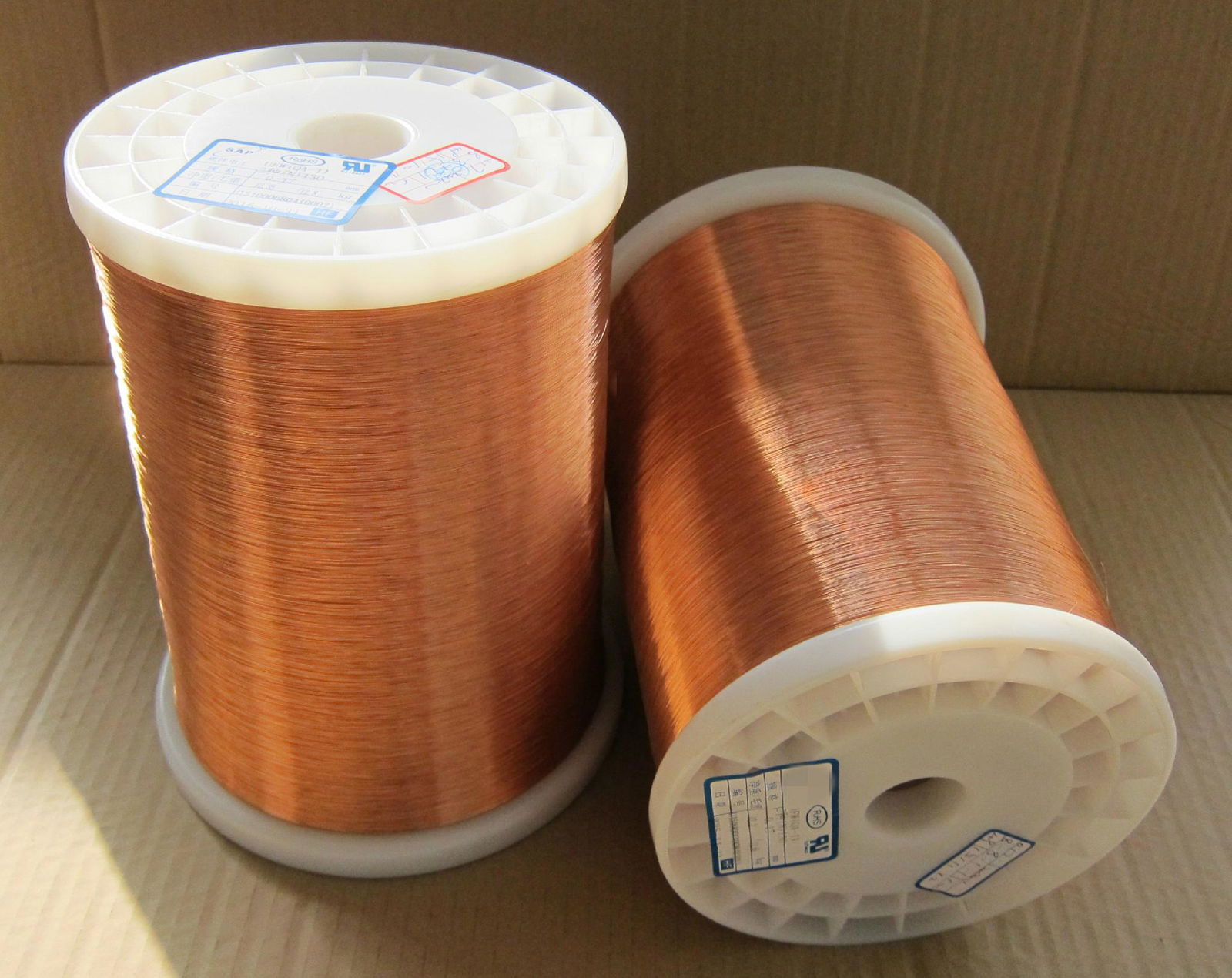 UEW 180 Insulation Solderability Fine Enameled Copper Wires (China