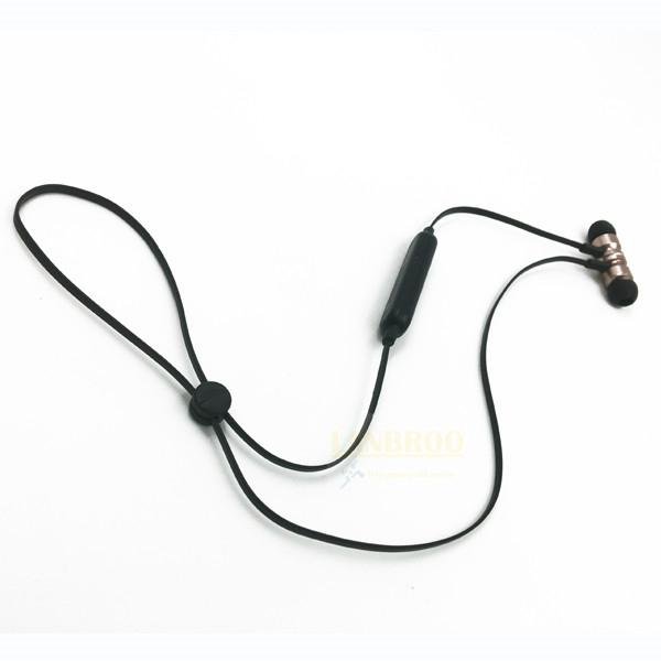Outdoor Magnetic Suction Wireless Earphone 4
