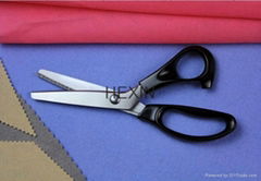 zigzag scissors