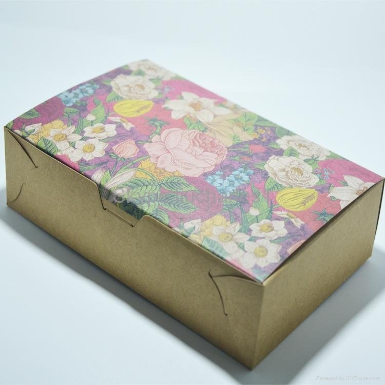 Custom flower pattern kraft paper packaging box 3
