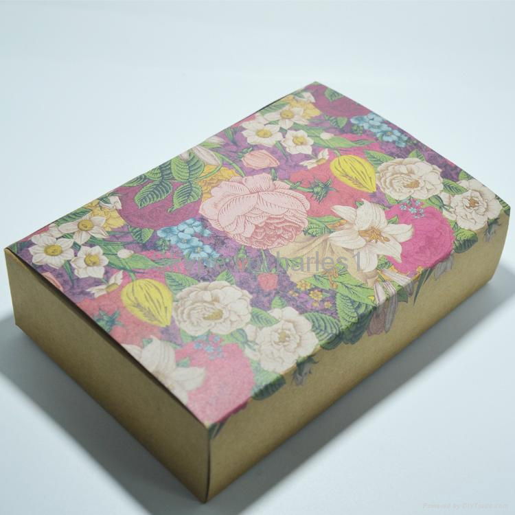 Custom flower pattern kraft paper packaging box 5