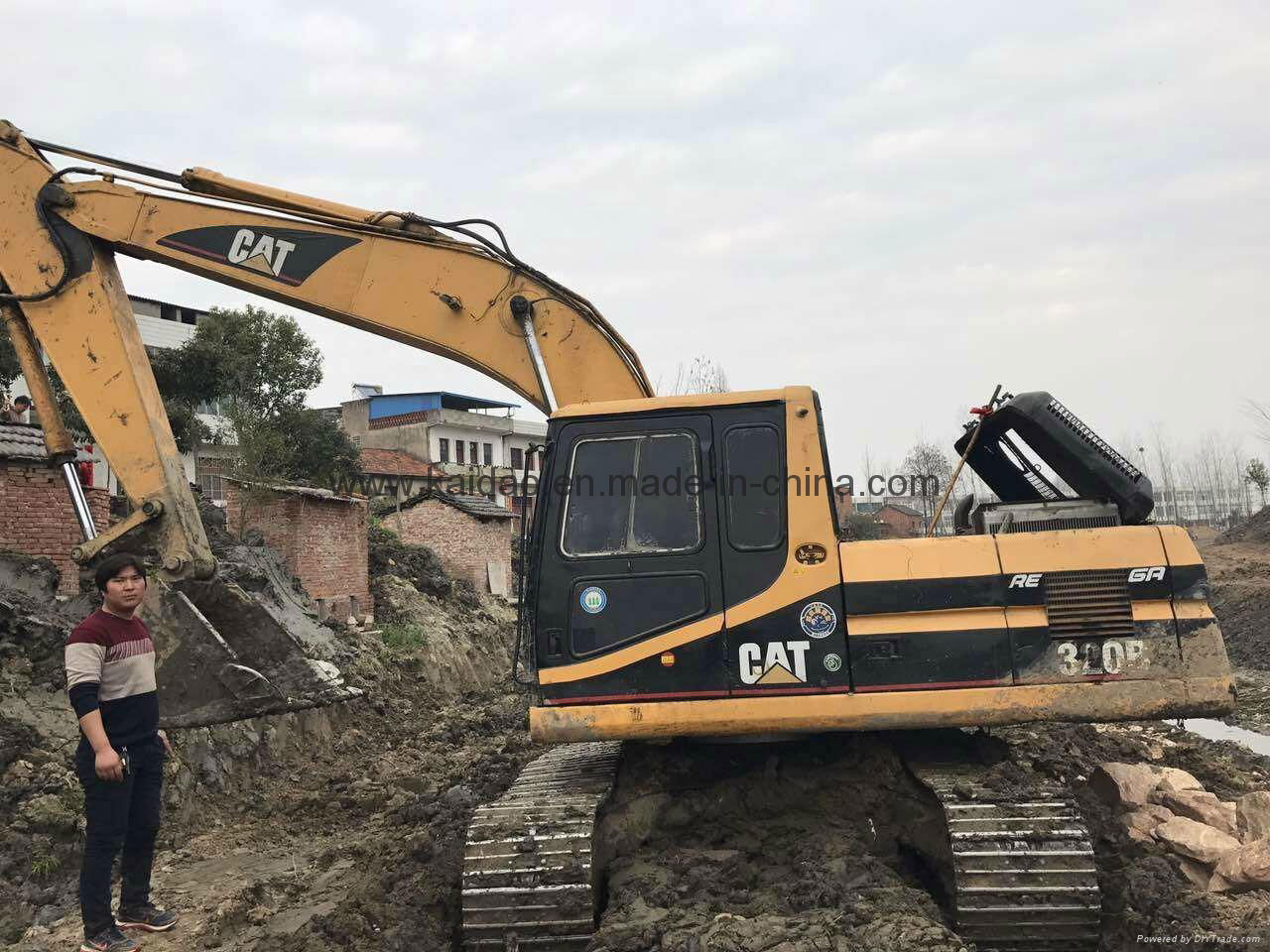 Used Cat 320b crawler excavator 4