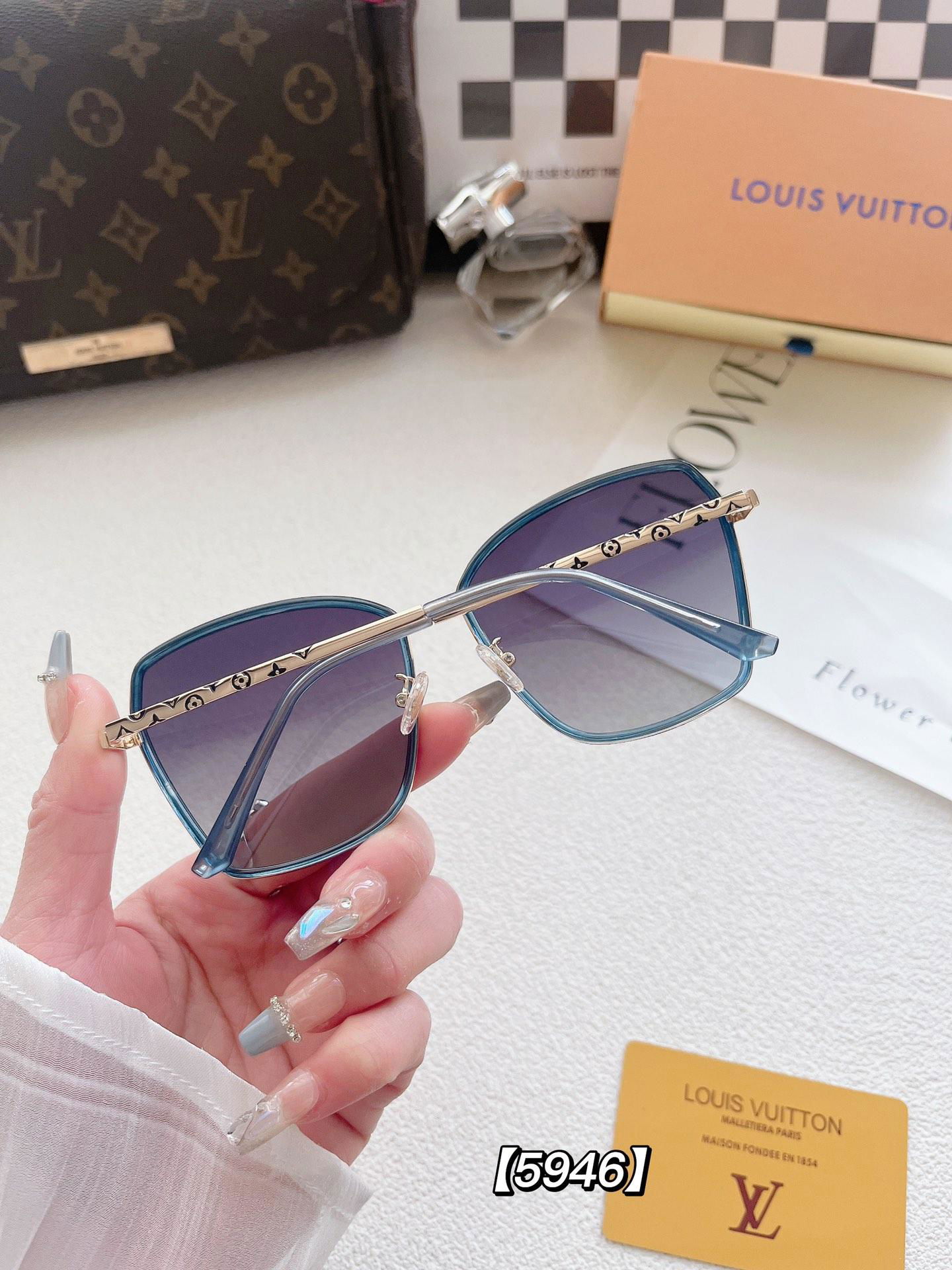 2023  Hot top quality      unglasses fashion sunglasses sun glasses 