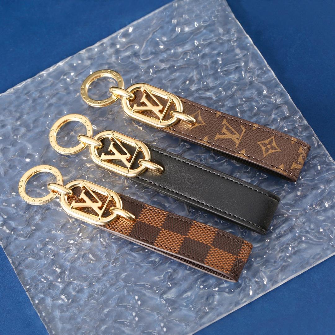 2024 new hot      hain fashion key fashion gift key Chain  4