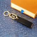 2023 new hot LV  Chain fashion key fashion gift key Chain 