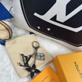 2023 new hot LV  Chain fashion key fashion gift key Chain 