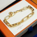 new fashion hot LV Bracelet hand Chain Wrist Chain band  Jewllery