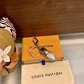 new Louis Vuitton LV Key chain Fashionable metal bag decoration bag accessories 