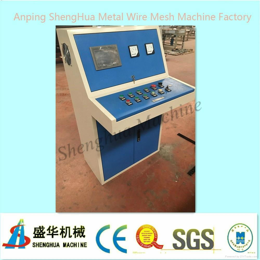 Full automatic chain link fence machine