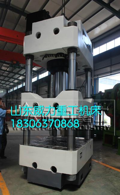 500吨水箱拉伸成型机 2