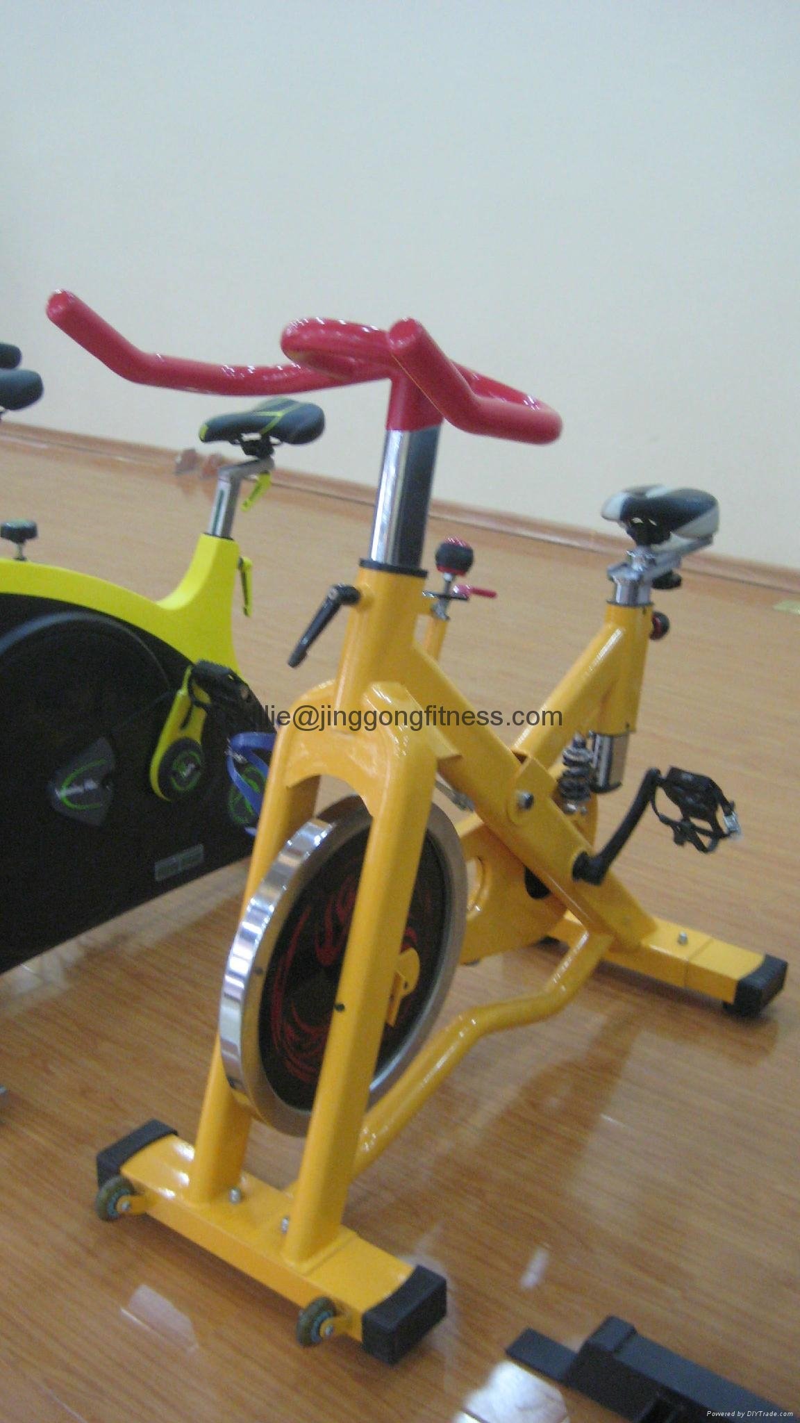 Value for money cardio gym equipment / Spinning cycle / Exercise bike 4