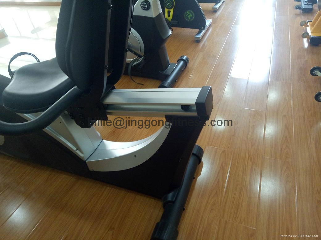 Deluxe Magnetic Recumbent Bike with TV 3