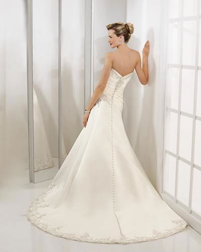 A-line Sweetheart Cathedral Train Satin Beading Wedding Dress supplier 2