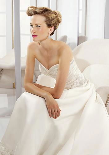 A-line Sweetheart Cathedral Train Satin Beading Wedding Dress supplier