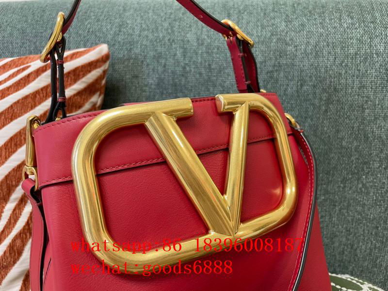 Factory wholesale bags replica women 1:1 copy authentic           Shoulder bags 4