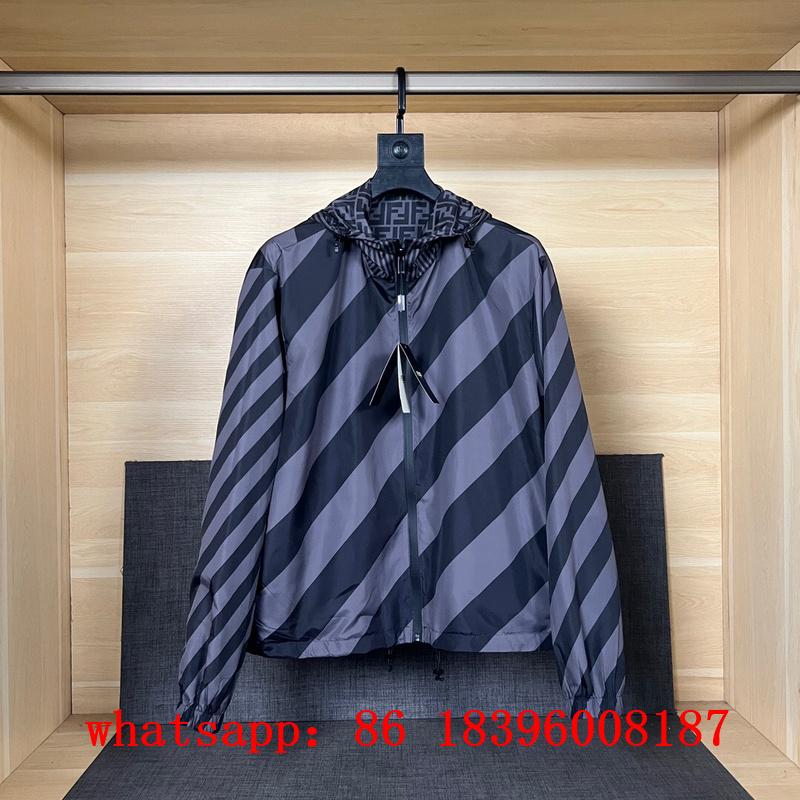 wholesale best 1:1 quality       REVERSABLE JACKET coats 5