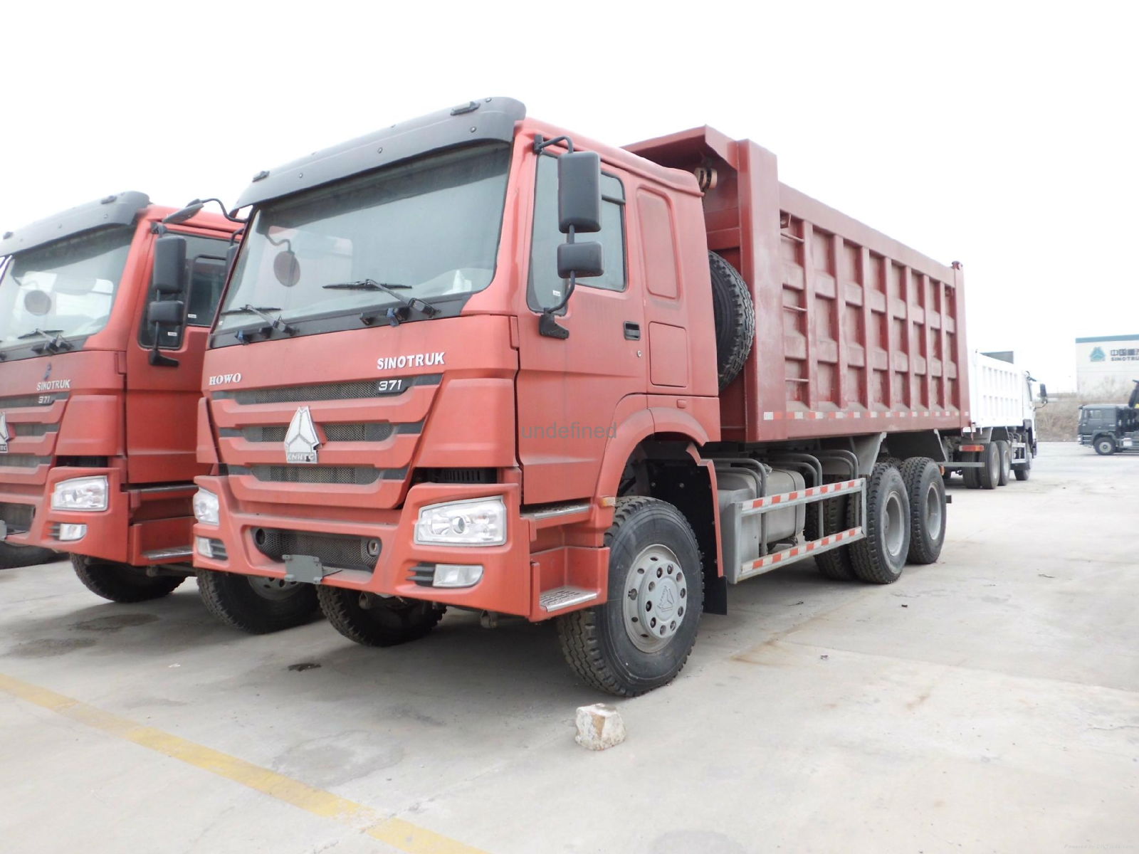 Sinotruk Howo 6x4 20cbm dump truck 3