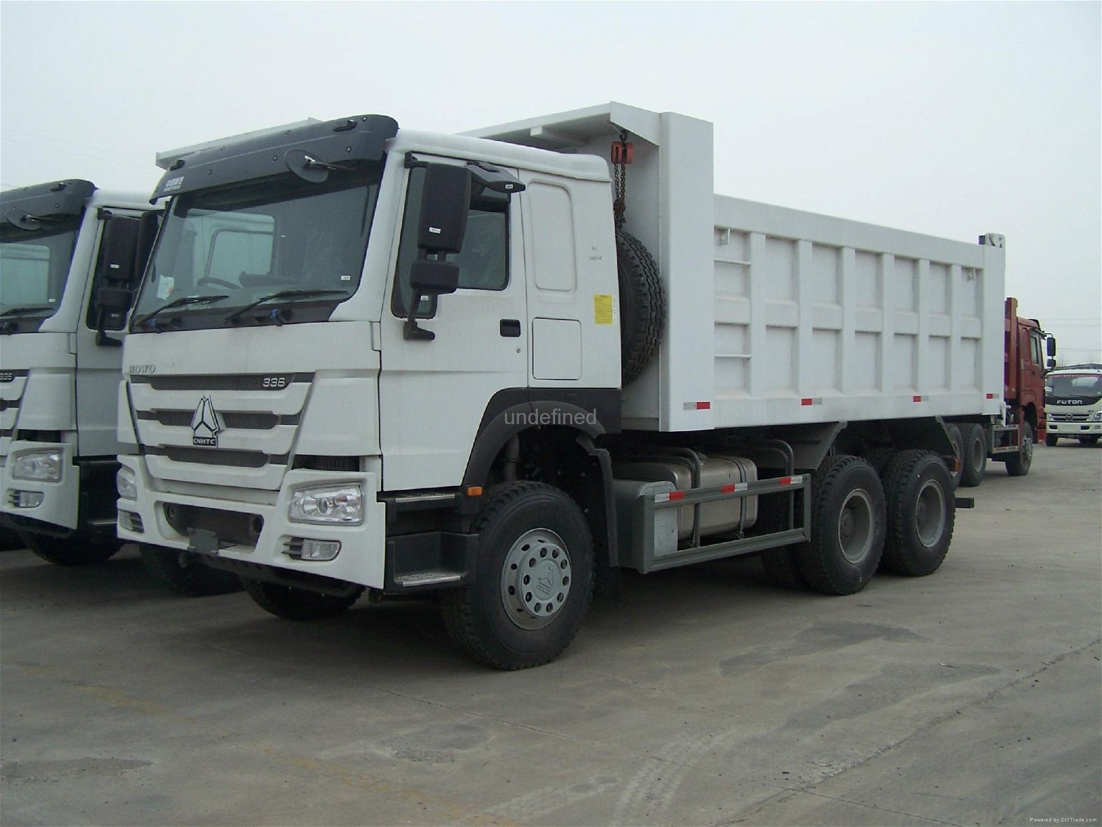 Sinotruk Howo 6x4 20cbm dump truck 2