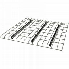 Wire mesh decking for step beam pallet racking