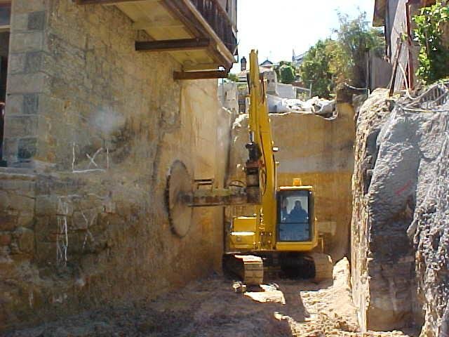excavator stone cutting machinery rock saw blade 2