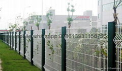 2017popular green powder coated metal farm fence