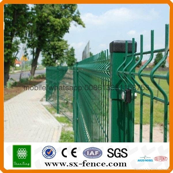 2017popular pvc coated security field fence 5