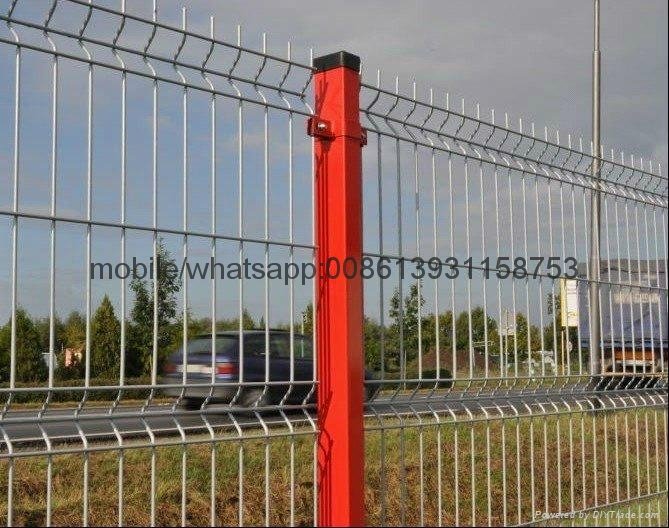 2017popular red color powder coated galvanized fence  4