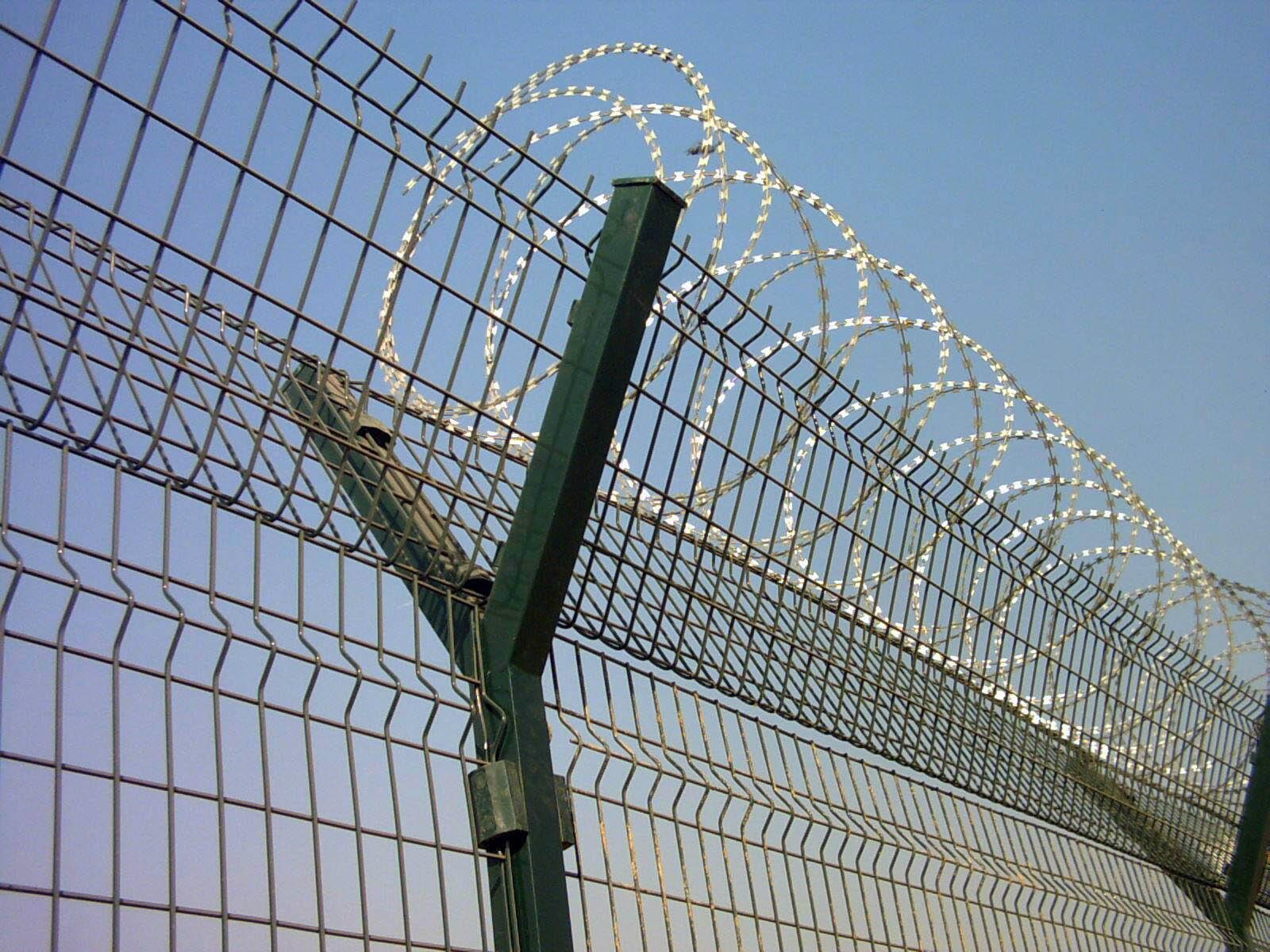 贵阳厂家低价直销机场监狱私人领域护栏网  3
